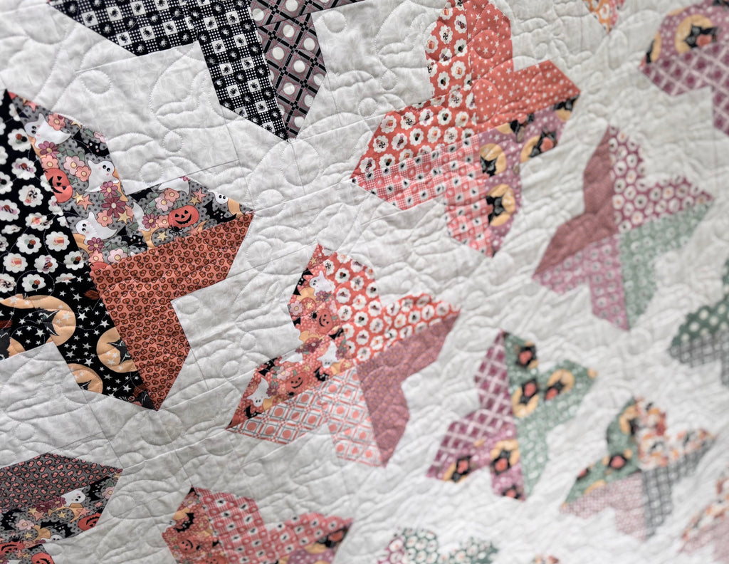 “Taffy Trellis” Halloween Throw quilt